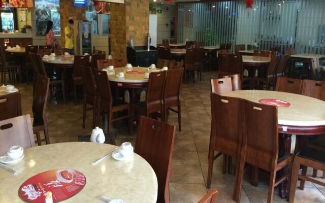 Lee Garden Inn