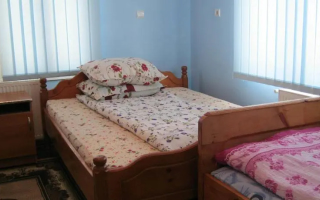 Pensiunea Poienita 2