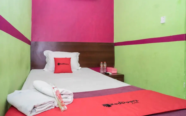 RedDoorz near Uniska Banjarmasin