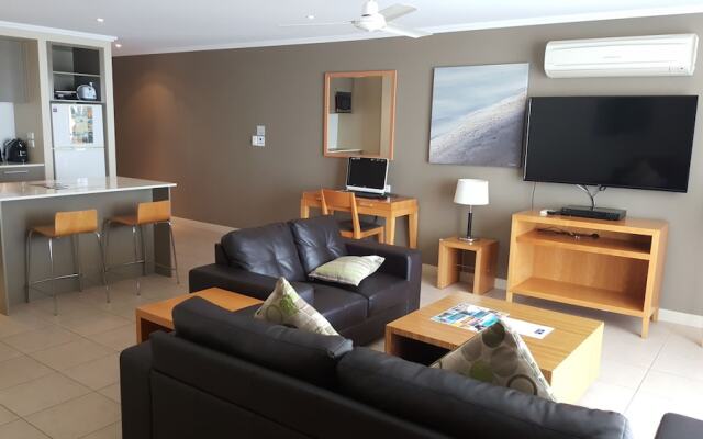 Pier Resort Apartments