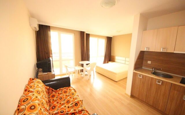 Menada Aphrodite Palace Apartments