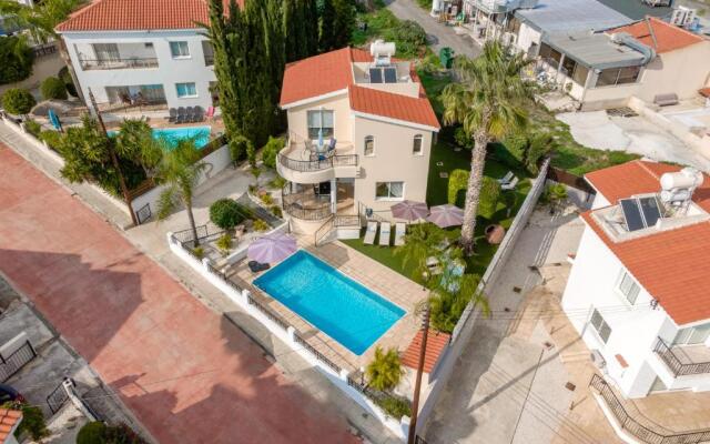 Villa Soraya 1 by Ezoria