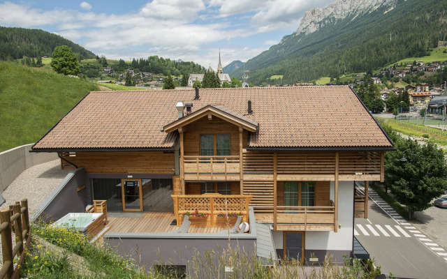Chalet Aster