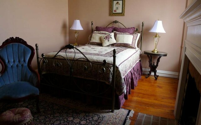 The Swope Manor Bed & Breakfast
