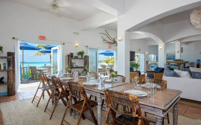 Windermere Wonder: Historic Home With Club Access