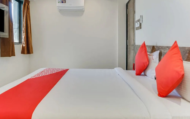 OYO 22571 Hotel Sarathi