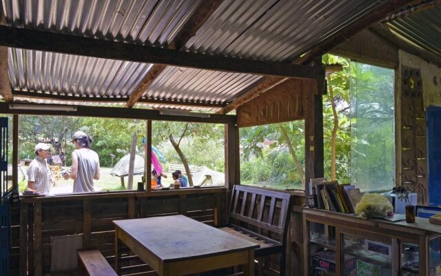 Jaguar Azul Hostal Camping