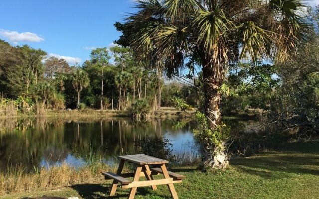 Everglades Chickee Cottages - Ochopee