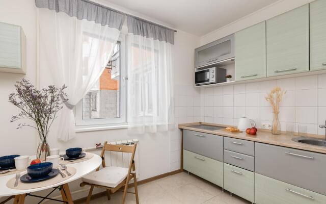Apartments on Ostrovityanova str 9 building 4