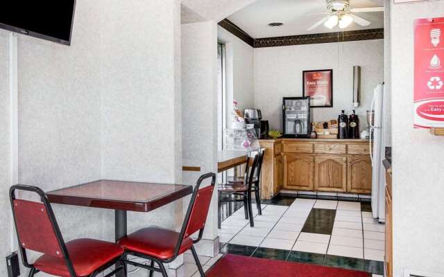 Econo Lodge McDonough South