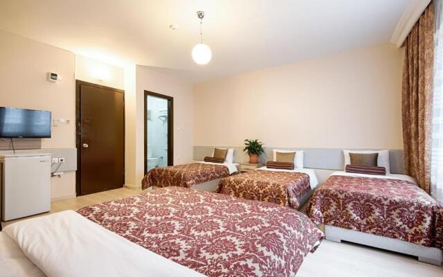 Di̇nar Hotel