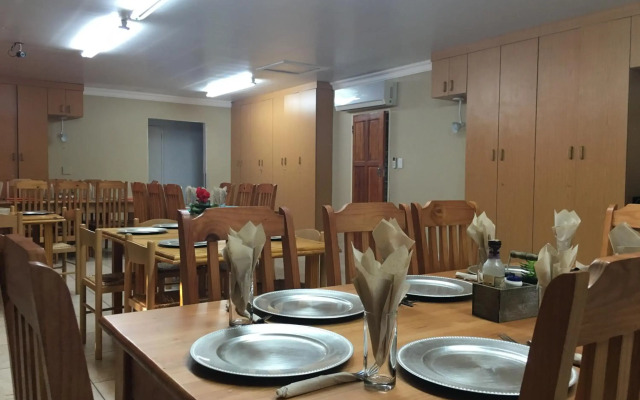 Cura Lodge