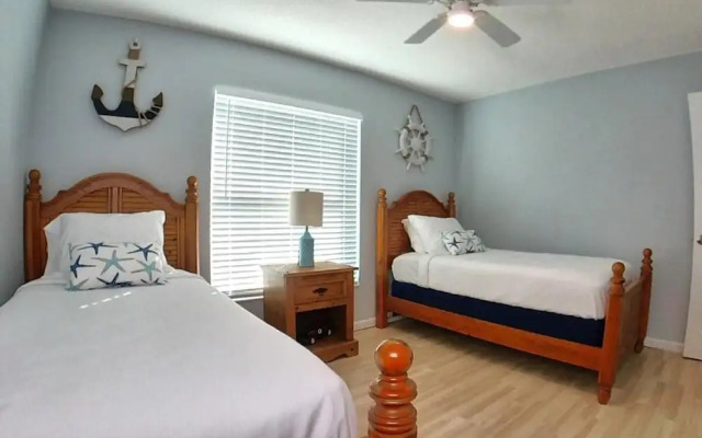 Sea Club #13 - Coastal Charm