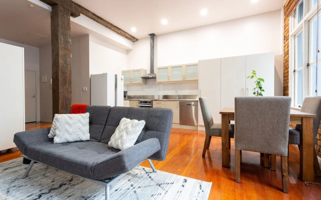 Toodle's Characterful loft on Lorne Street