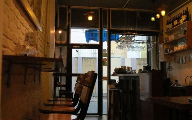 Sofia House Hostel and Bar