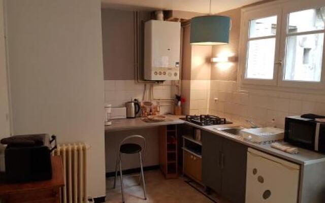 10 Rue des Récollets 1er gauche