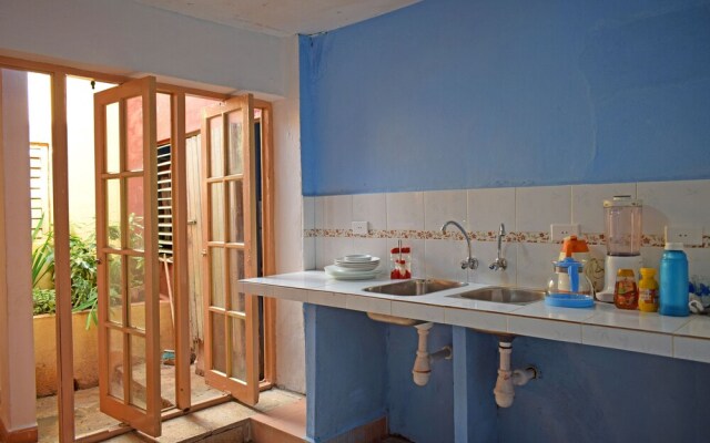 Fambyh YAL 80 Hostal Trinidad Cuba