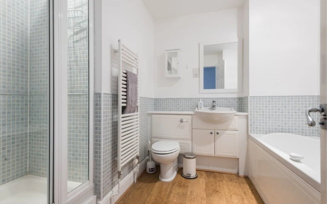The Blue Compass - Modern Central 4bdr With Garden