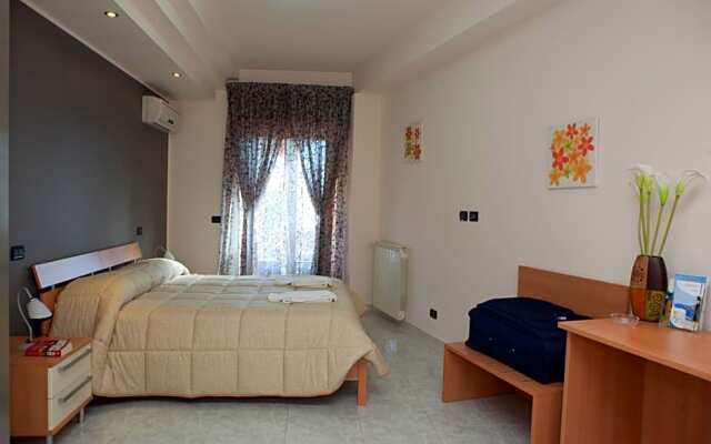 Mauro Home Bed and Relax