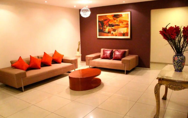 Javier Prado Inn