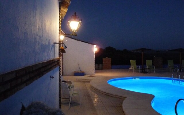 Villa With 4 Bedrooms in Hornachuelos, With Wonderful Lake View, Private Pool, Furnished Garden