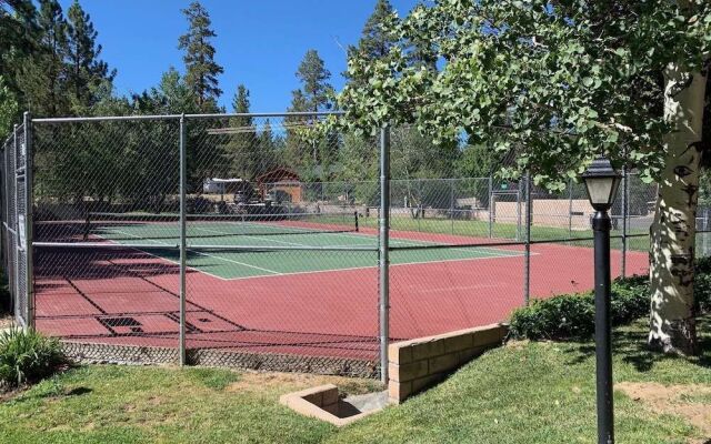 Lakefront Viking Oasis