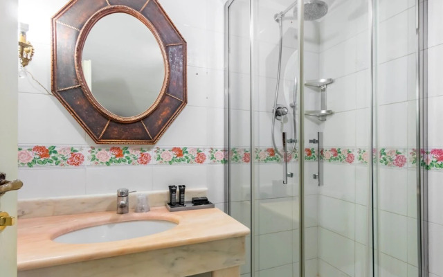 HOTIDAY Room Collection - Ferrara