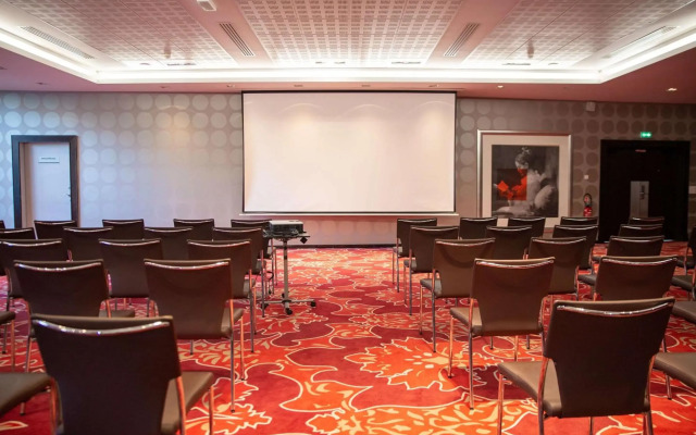 Clarion Paris CDG Airport Hotel