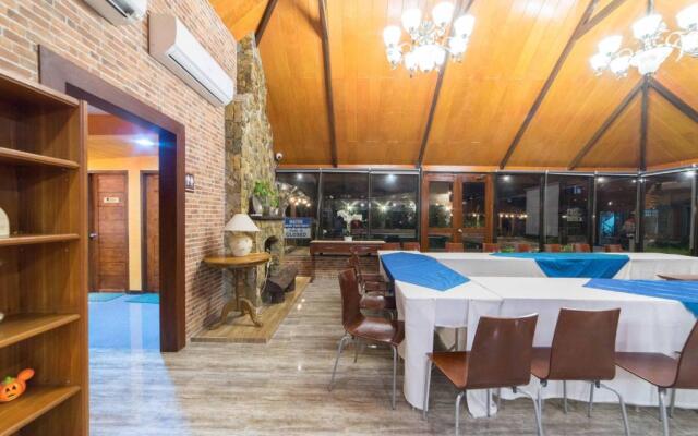 RedDoorz Plus @ Starhomes Olivianville