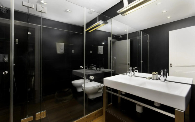 Dockside Apartment by Innkeeper