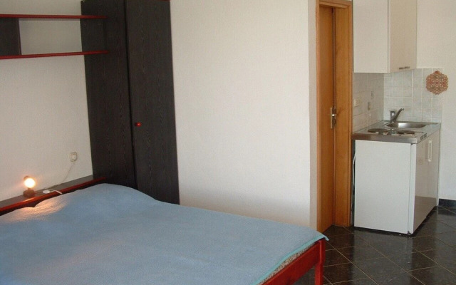 Tonka - 10 m From Beach - A3