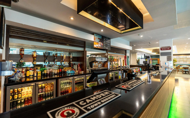Holiday Inn Express London Heathrow T5 by IHG