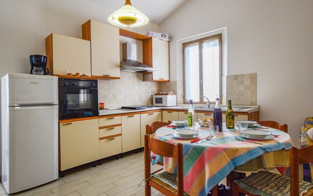 Beautiful Home in Cinigiano With 2 Bedrooms