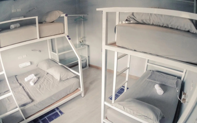 The Moon Hostel Hua Hin