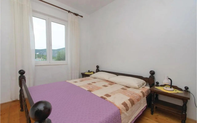 Two-Bedroom Apartment in Racisce