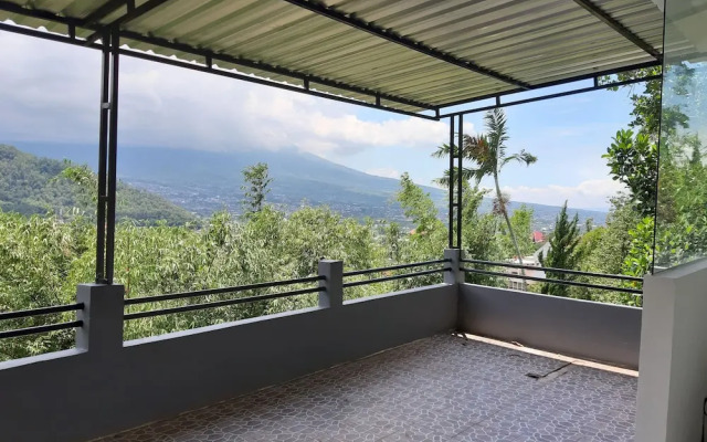 Cahaya Bukit Cemara