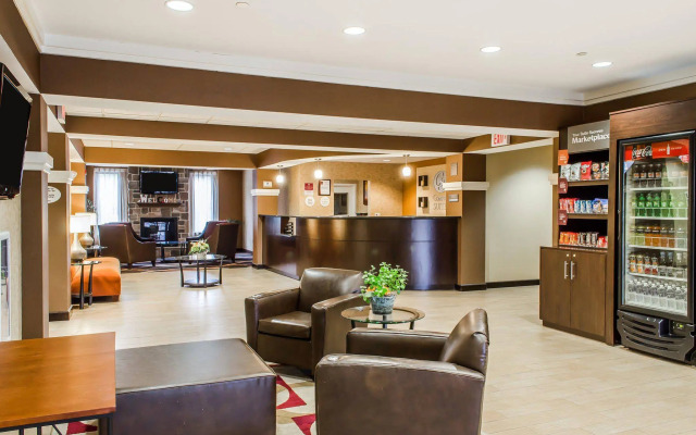 Comfort Suites