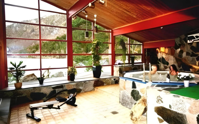 Revsnes Hotell