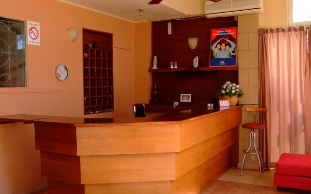 Antonios Hotel