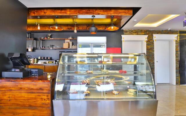 Esfrine Hotel Apartment