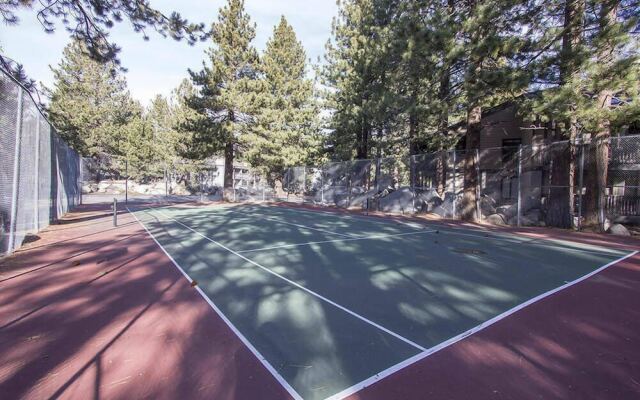 Sherwin Villas #63 - Private Deck & Near Lakes