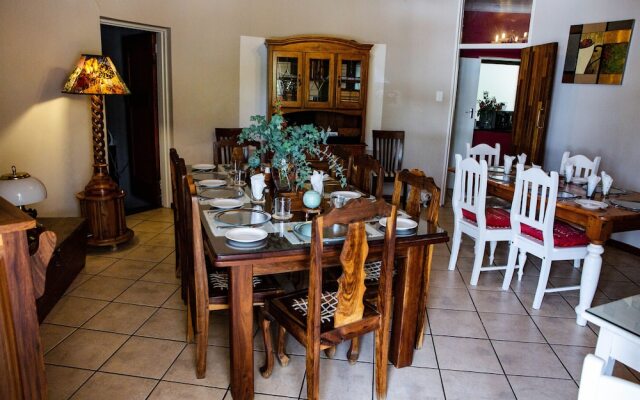 Woodpecker Guesthouse