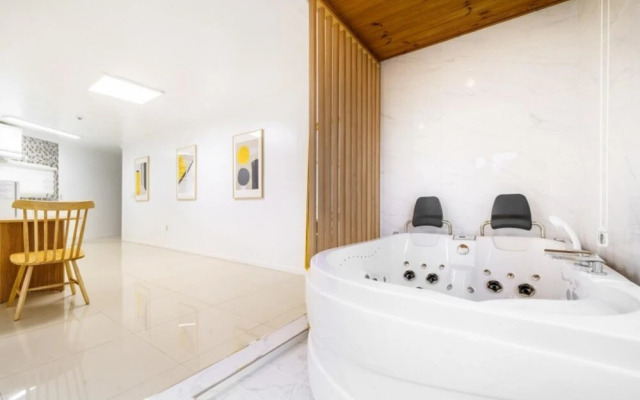 Gyeongju Breeze Pension