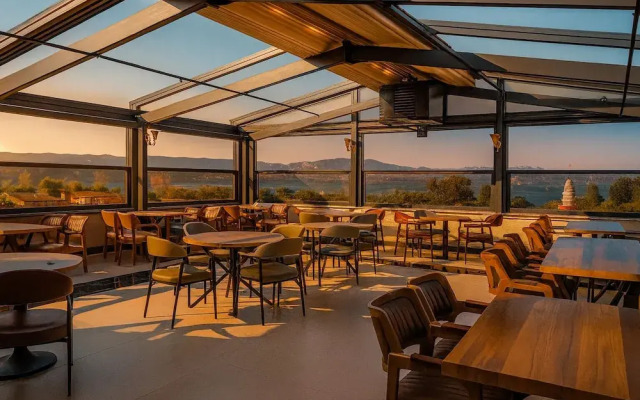 Rest by Dedeman Sapanca