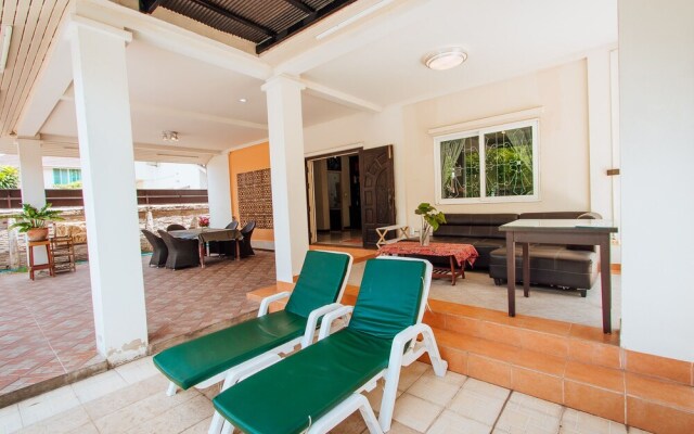 Private Residence Hosted by Sasithorn