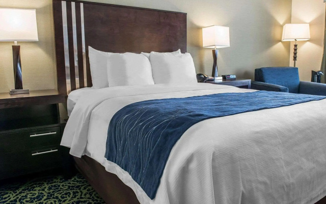 Comfort Inn & Suites Butler