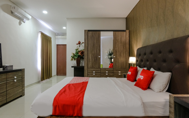 Townhouse OAK Series Style Hotel Jember