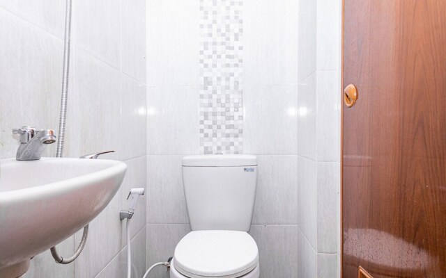 Bantal Guling Asia Afrika by RedDoorz