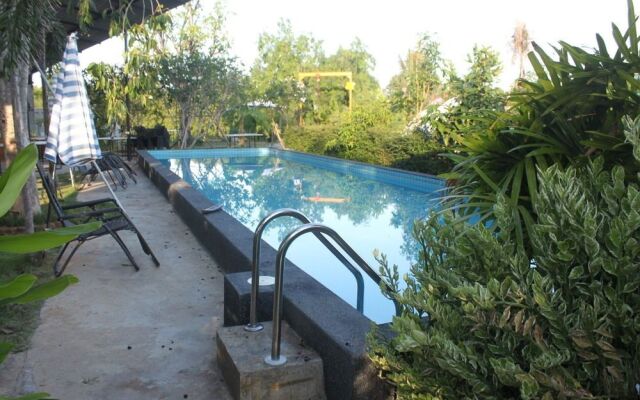 Pran River View Resort