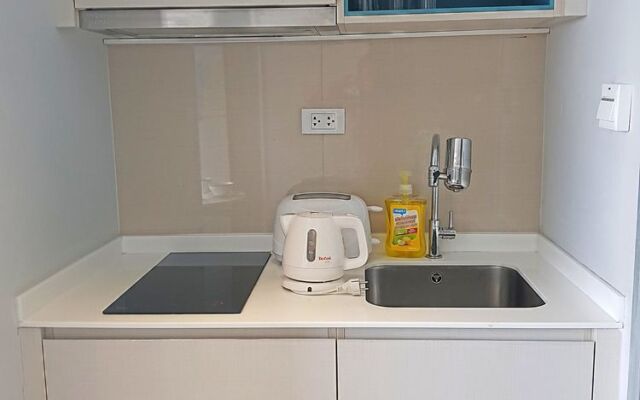 1BR Centric Sea 812 With Infinity Pool